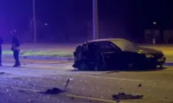 Karşı Şeride Geçen Otomobil TIR’la Çarpıştı: 2 Yaralı