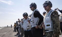 Witkoff Umman Denizi’ndeki ABD Uçak Gemisini Ziyaret Etti