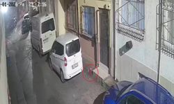 Yere Düşen Bayrak Hızla Yerinden Alındı