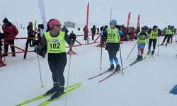 Yüksekova'da Düzenlenen Kayaklı Koşu 1. Etap Yarışması Sona Erdi