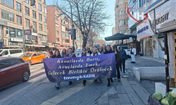 Tunalı Hilmi Caddesi’nde Kadınlardan Dayanışma Yürüyüşü