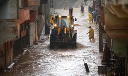 Şanlıurfa’da Sağanak Sonrası Dereler Taştı, Yollar Çöktü