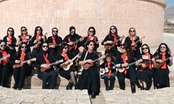 12 Bin Yıllık Hasankeyf’te Kadınlardan Ukuleleli 8 Mart Etkinliği