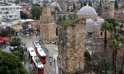 Roma Dönemi Kale Kapısı Burçlarına Tel Örgü Çekildi