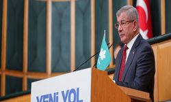 Davutoğlu: Türkiye Savaşın Dışında Kalma Gayretinde Doğru Yolda