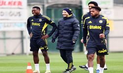 Fenerbahçe'de Derbi Mesaisi: Beşiktaş Hazırlıkları Sürüyor