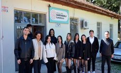 Fedakar Gençler Okulu Yeniledi: Hem Kütüphane Hem Bakım