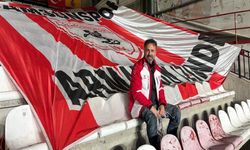 Samsunspor Taraftarı Dev Bayrağıyla Avrupa Yollarında