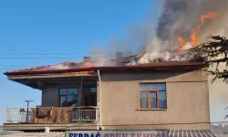 Kütahya'da Çıkan Ev Yangını Kontrol Altına Alındı