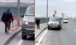 Görüntülendiğini Anlayınca Çekici Bırakıp Telefona Sarıldı: Trafikte İlginç Anlar