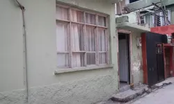 Adana'da Maskeli Saldırganlar Ev Basıp Rastgele Ateş Açtı