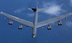 ABD’ye Ait B-52 Uçakları İngiltere RAF Fairford Üssü’nde