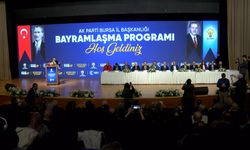 AK Parti Bursa Teşkilatı'nda Efkan Ala ve Mustafa Varank Partililerle Bir Araya Geldi