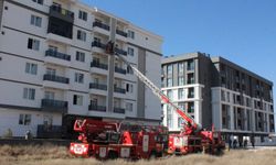 Aksaray'da Apartman Yangını: 10 Kişi Dumandan Etkilendi
