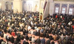Adana Sabancı Merkez Camisi’nde Bayram Namazı Heyecanı