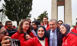 Bakan Bak, Kadın Sporcuların Başarısından Gurur Duyduğunu Söyledi