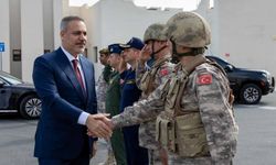 Bakan Fidan, Katar-Türk Birleşik Kuvvet Karargahını Ziyaret Etti