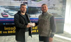 Yolda Buldu, Hiç Düşünmeden Teslim Etti: 200 Bin TL Sahibine Verildi