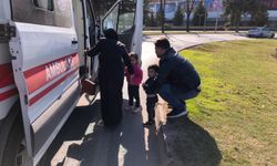 Bursa'da Kontrolden Çıkan Motosiklet Devrildi: 4 Yaralı