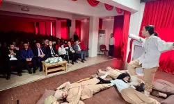 Osmaniye’de Öğrenciler Seyit Onbaşı Tiyatrosuyla Çanakkale Ruhunu Yaşattı
