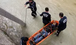 Alanya'da Çaya Düşen Şahıs Yaralandı