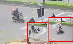Mersin’de Motokurye Yaya Geçidinde Çocuğa Çarptı: 1 Yaralı