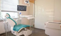 Dr. Cinik Antalya’da ‘Diş Tatili’ Konseptiyle Hizmet Veriyor