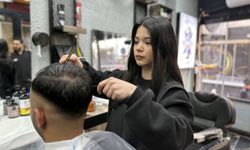 Erkek Berberin Çırağı Sırma Kendi Dükkanını Açmak İstiyor