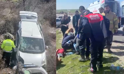 Adıyaman'da Hafif Ticari Araç Şarampole Devrildi: 4 Yaralı