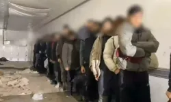 İran Sınırından Türkiye’ye Giren Kaçak Göçmenler TIR’da Yakalandı