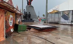 Hatay’da Kuvvetli Rüzgar Çatıları Uçurdu, Stantlar Yıkıldı