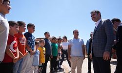 Bakan Murat Kurum, Depremzede Çocukların Halı Saha Sevincini Paylaştı