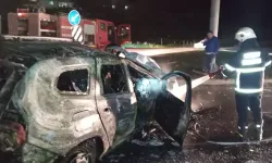 Hatay’da Kaza Sonrası Otomobil Alev Aldı: 1 Yaralı