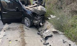 Hafriyat Kamyonu ile Ticari Araç Çarpıştı: 1 Ölü