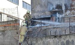 Tekstil Deposundaki Yangın Kontrol Altına Alındı