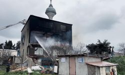 İstanbul Büyükçekmece’de 3 Katlı Binada Yangın, 6 Kişi Dumandan Etkilendi