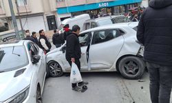 İstanbul’da Yol Verme Kavgası Kazaya Yol Açtı