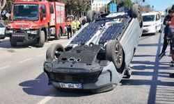 Bariyerlere Çarpan Otomobilin Takla Attığı Anlar Kamerada