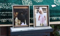 Denizde Ölü Bulunan Anne ve Kızı Uğurlandı