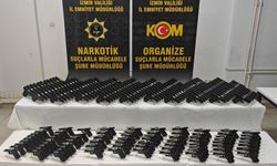 İzmir'de 149 Ruhsatsız Tabanca Ele Geçirildi: 2 Gözaltı