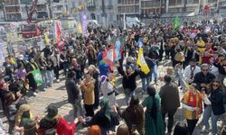 İzmir Nevruz Bayramını Coşkuyla Karşıladı