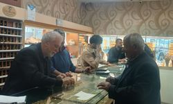 Kuyumcunun Dikkati: Müşterisini Dolandırılmaktan Kurtardı