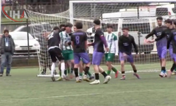 Artvin’de Amatör Futbol Maçında Kavga Çıktı, Maç Ertelendi