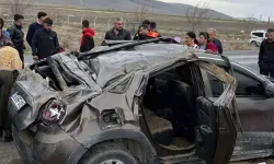 Konya'da Otomobil Takla Attı: 1 Ölü, 1 Yaralı
