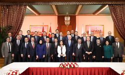 Numan Kurtulmuş Komisyon Üyeleriyle İftarda Buluştu