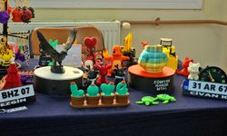 Liseliler 3D Yazıcıyla Üretim Yapıp Aile Bütçesine Katkı Sağlıyor