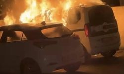 Osmaniye’de Park Halindeki Otomobil Alev Alev Yandı