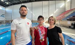 Raşitizmli Yüzücü Kayra 5 Branşta Türkiye Birincisi Oldu