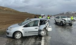 Sivas’ta 3 Araçlı Zincirleme Kaza 1 Ölü 5 Yaralı