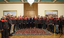 Numan Kurtulmuş, Meclis Personeliyle Bayramlaştı